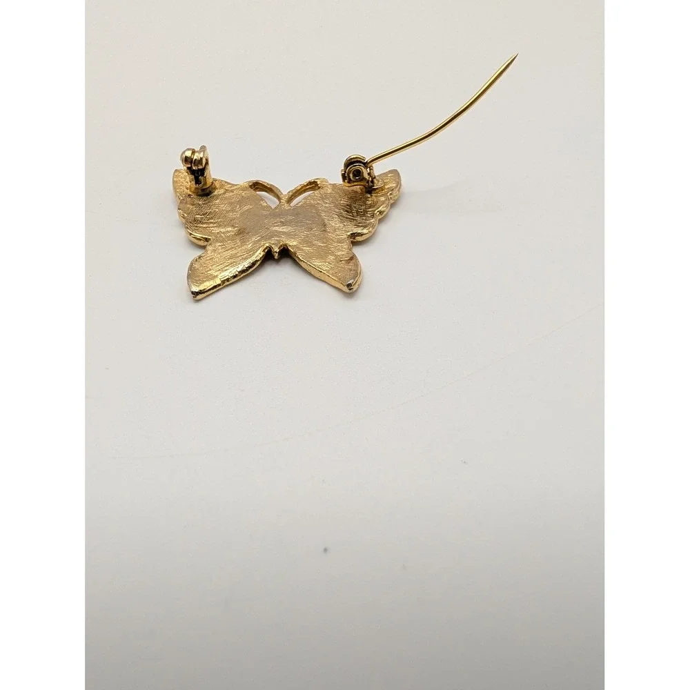 Vintage Purple Enamel Butterfly Brooch Gold Tone Textured Wing Pin Accessory